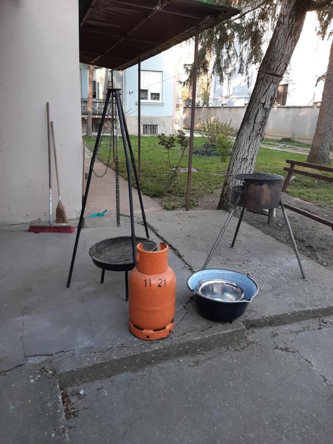 Apartman Kod Kestena 오시예크 외부 사진
