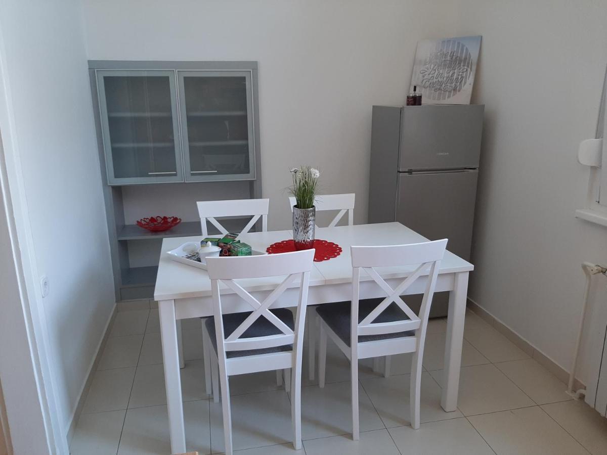 Apartman Kod Kestena 오시예크 외부 사진