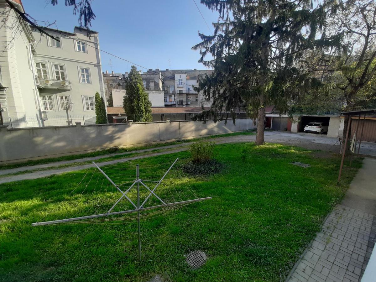 Apartman Kod Kestena 오시예크 외부 사진